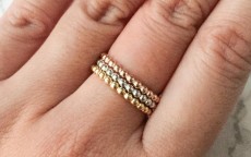 tiffany t手镯怎么戴(tiffany手镯真假对比)