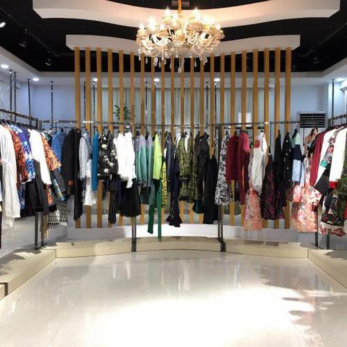 品牌折扣店加盟女装