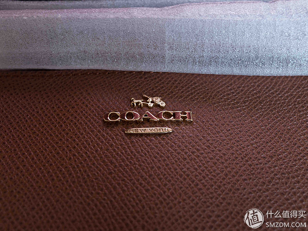 COACH蔻驰 三维纹理皮革女士拉链钱包
