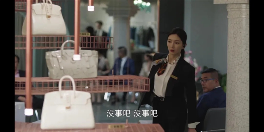 近水楼台先卖“假”,广州LV柜姐假包先上市,普通人怎么辨别?